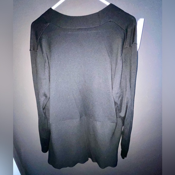 2 XL CARDIGANS - Picture 6 of 11